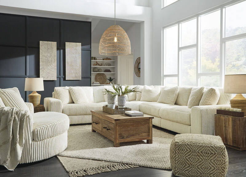 Lindyn 5-Piece Sectional image number 1