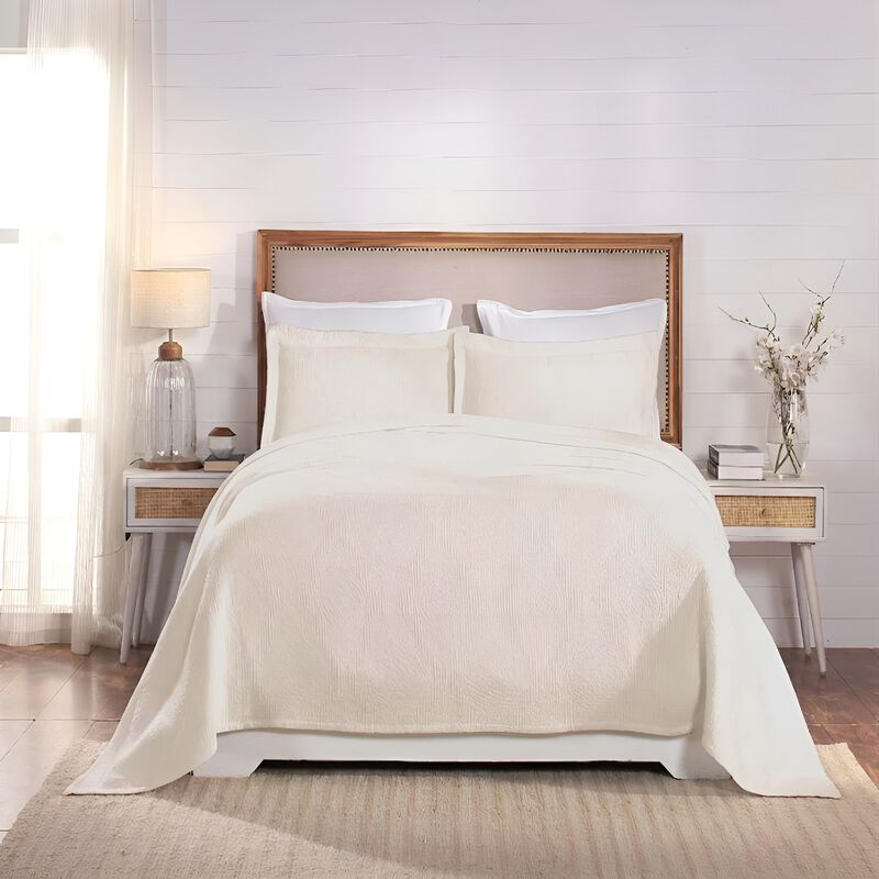 Soft Cotton Matelasse Bedspread Set, Lightweight Textured Bedding image number 0