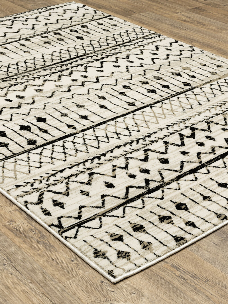 Georgia 6'7" x 9'2" Ivory Rug image number 2