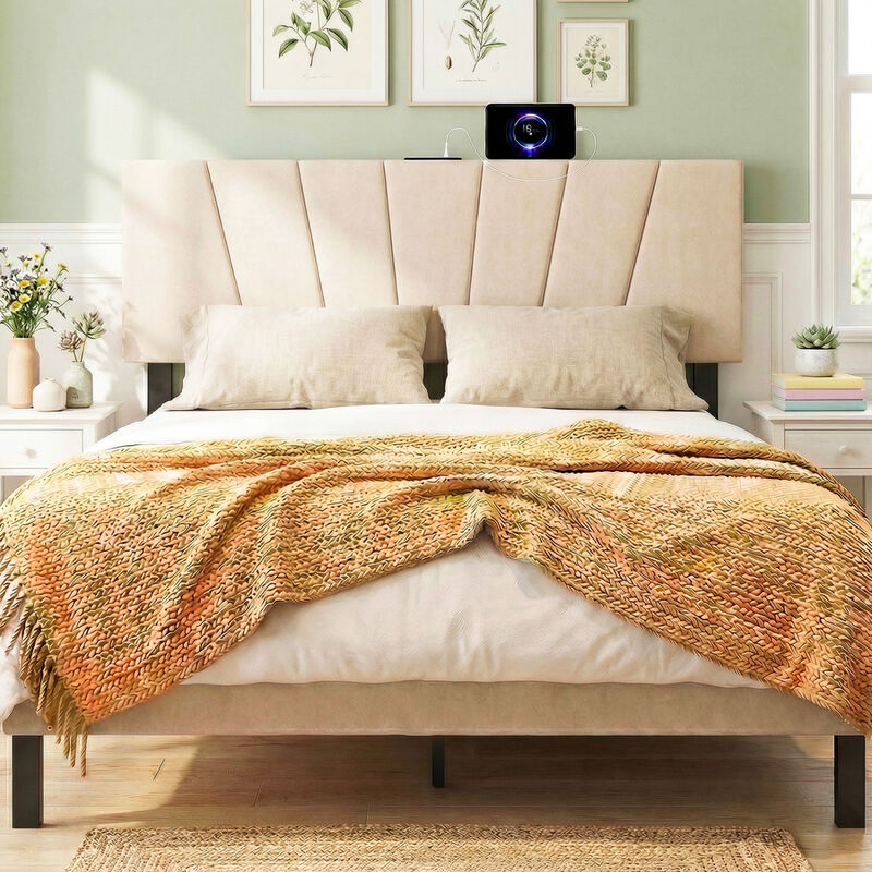 Geometric Headboard for Queen and Full Beds with Upholstered Design image number 1