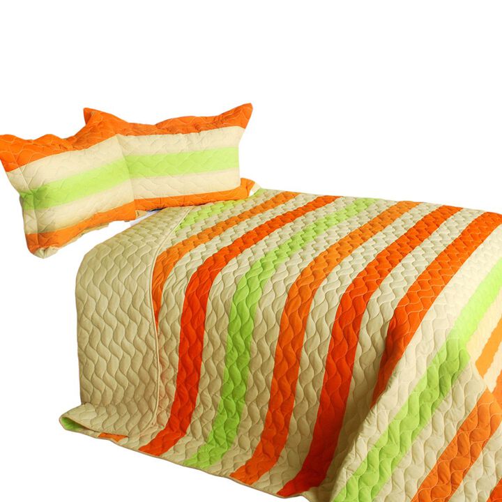 Queen Size 3-Piece Patchwork Quilt Set with Matching Pillow Shams