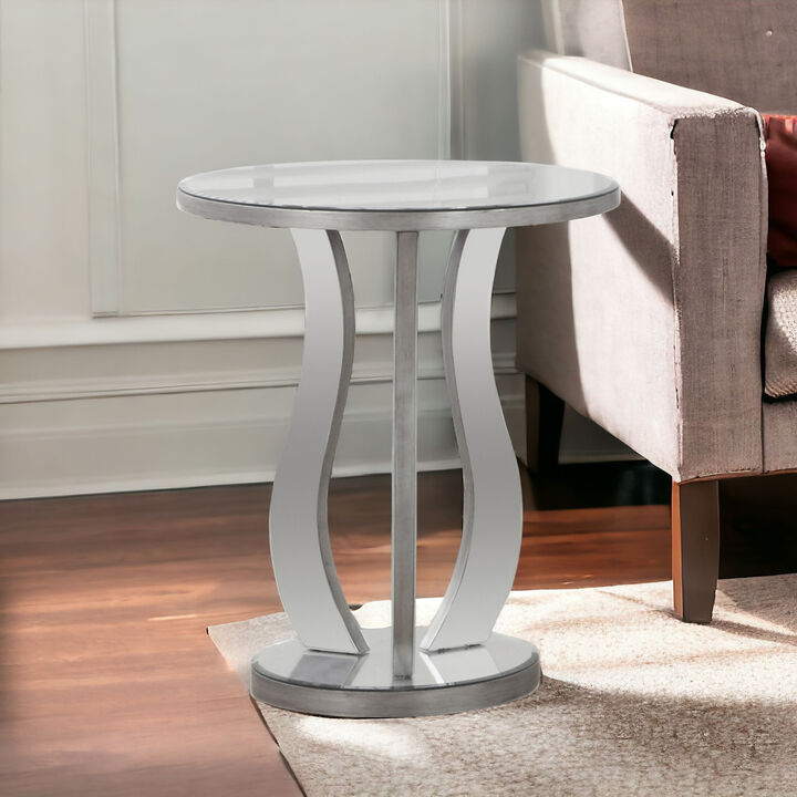 Scandinavian-Inspired Round End Table &ndash; Smooth Wood Finish with Stable Frame