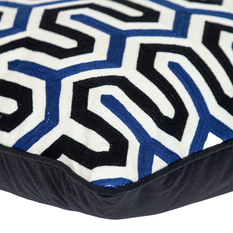 HomeRoots 20" X 20" Blue and White Geometric Cotton Zippered Pillow image number 4