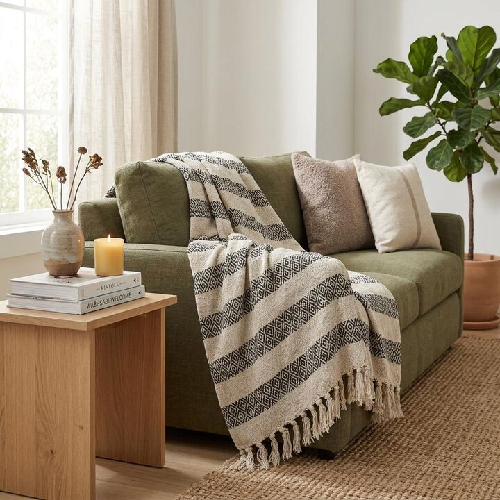 HomeRoots Black and Beige Diamond Weave Soft Cotton Handloom Throw
