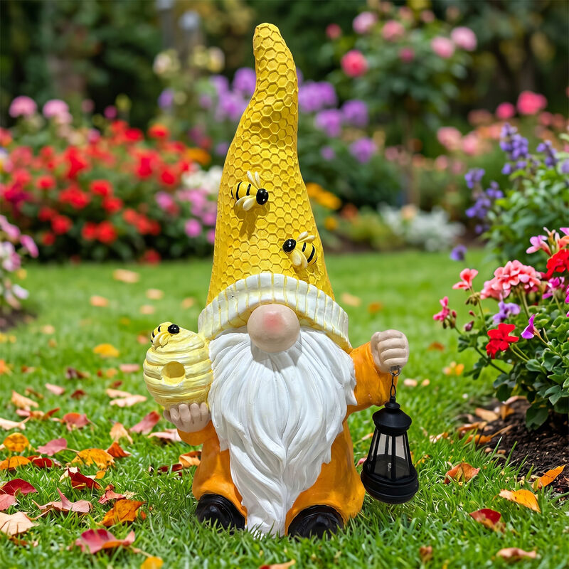 Nirdko Old Man Statue image number 1