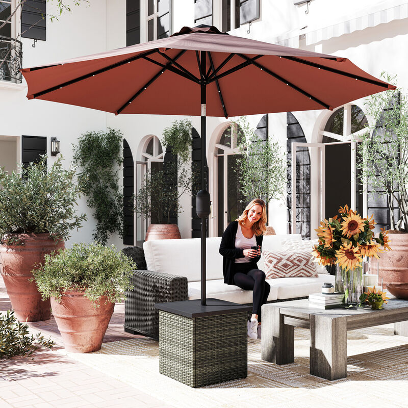 Hivvago Wicker Side Table with Umbrella Hole image number 1