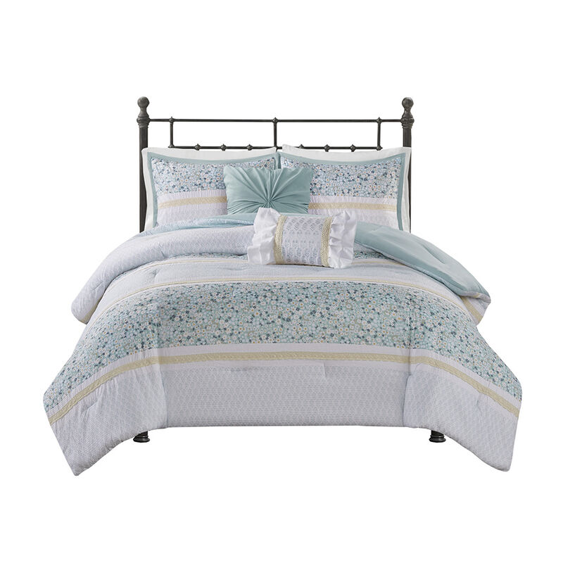 Gracie Mills Glenn Coastal Breeze 5-Piece Seersucker Comforter Ensemble with Coordinating Throw Pillows