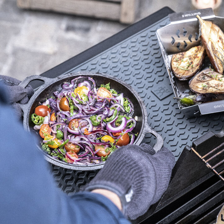 ZWILLING BBQ+ 3-pc Silicone Grill Mat & Gloves Set