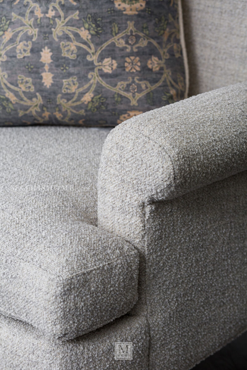 Sean Wing Chair image number 2