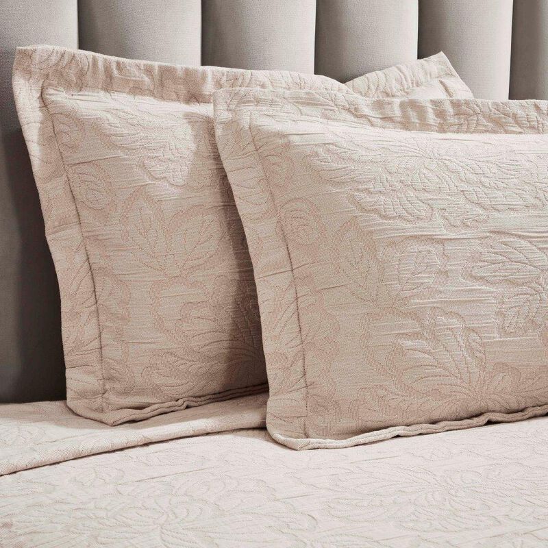 3-Piece Cotton Matelasse Bedspread Set with Floral Design image number 3