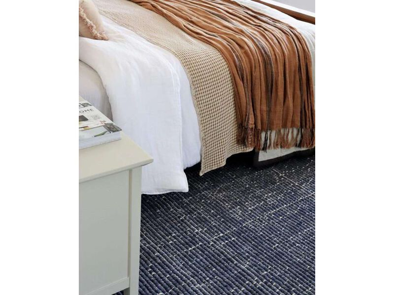 Kendra Navy Blue and Ivory Wool Rug image number 5