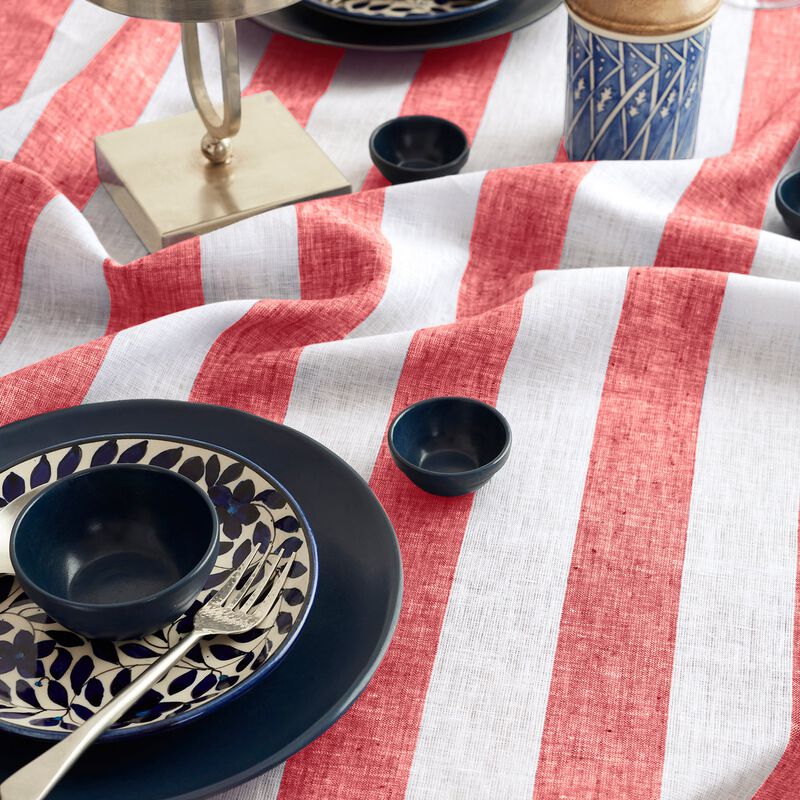 Solino Home Cabana Stripe 100% Linen Table Throw &ndash; Handcrafted, Machine Washable, Perfect for Holiday and Everyday Dining
