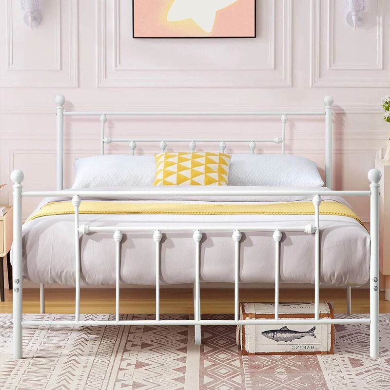 Classic Metal Platform Bed Frame &ndash; Victorian Style Headboard and Footboard