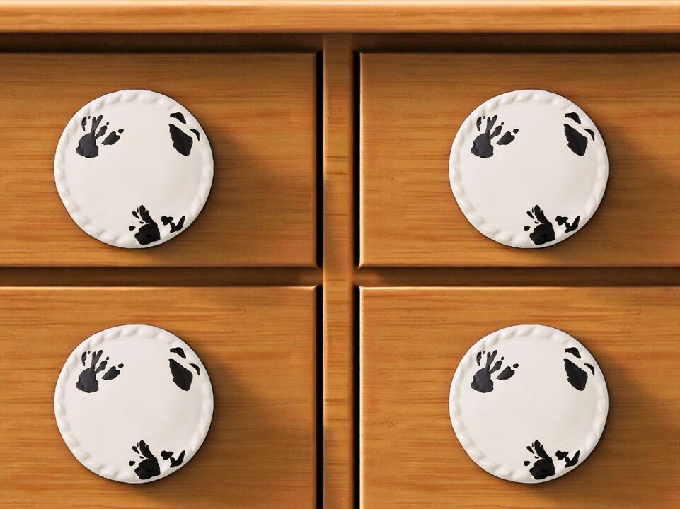 HomeRoots Set of Six White Ceramic Drawer Pull Knobs