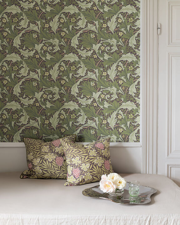 Granville Plum Leafy Vine Wallpaper