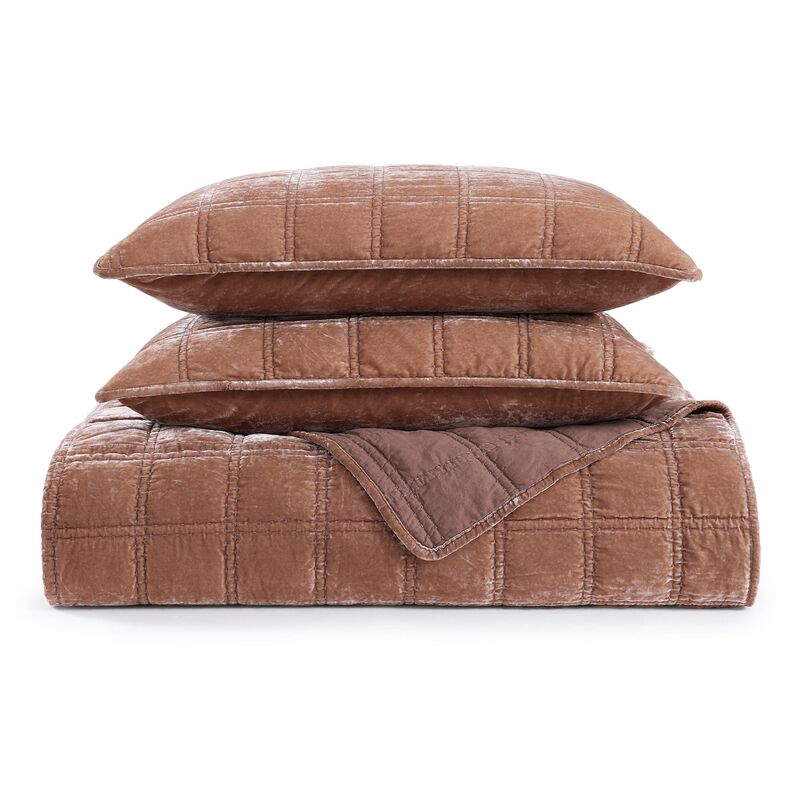 Stella Pintuck Rose King Quilt Set image number 0