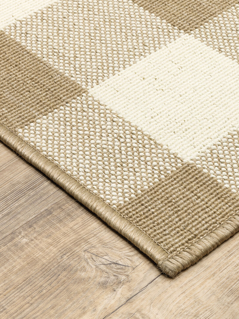 Marina 5'3" x 7'6" Tan Rug