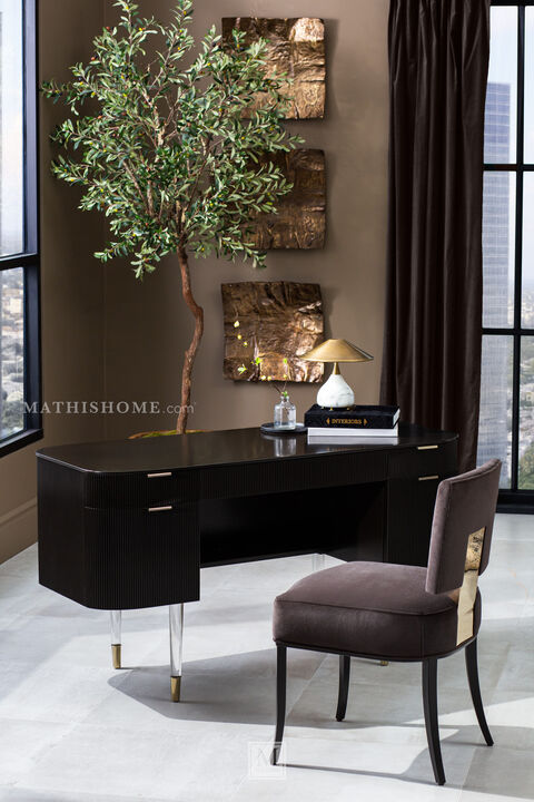 Lady Love Desk