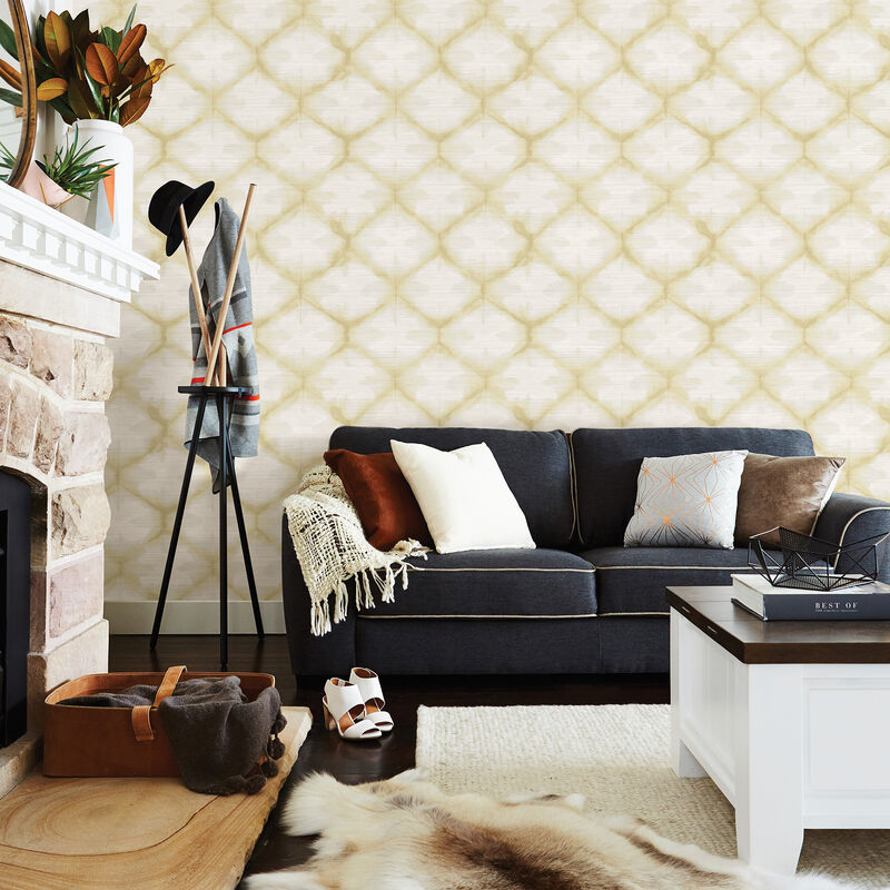 Zanzibar Gold Shibori Wallpaper image number 1