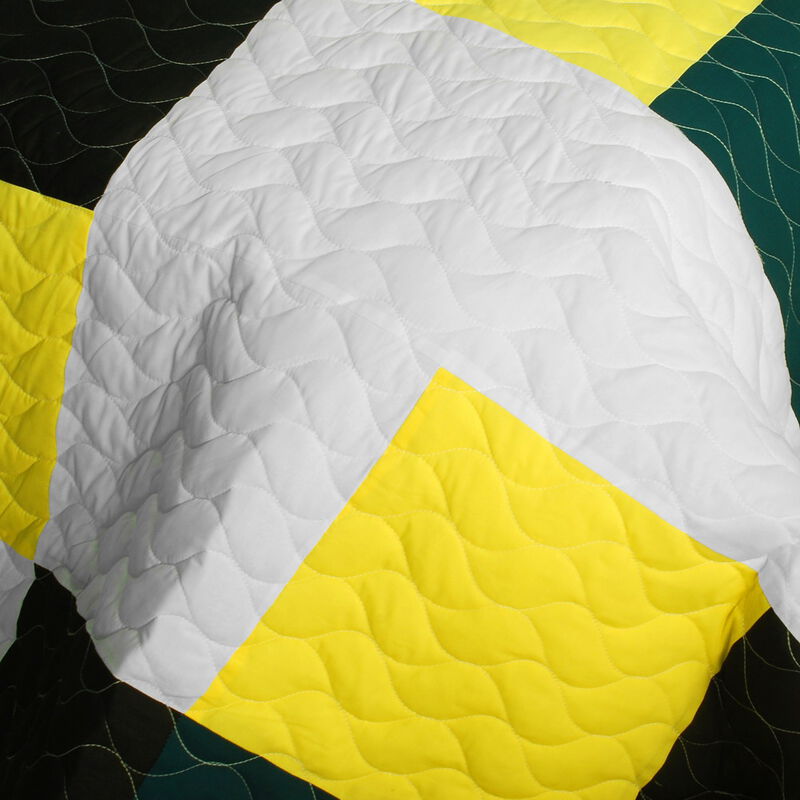 Queen Size 3 Piece Reversible Quilt Set with Vermicelli Quilting and Printed Design-White image number 4