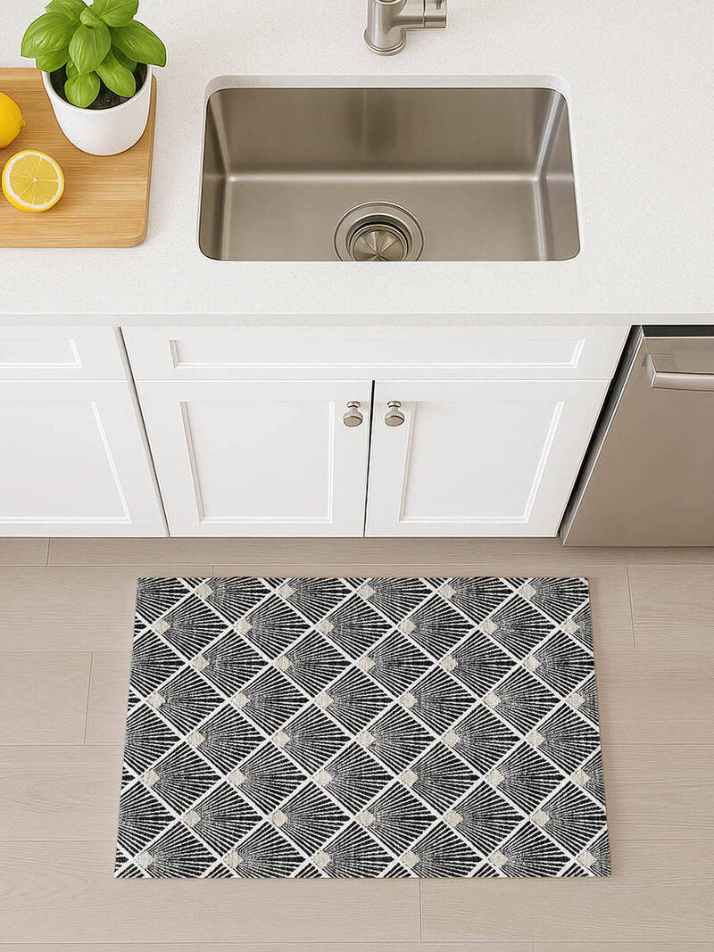 The Reserve TR9 Black 20" x 30" Rug