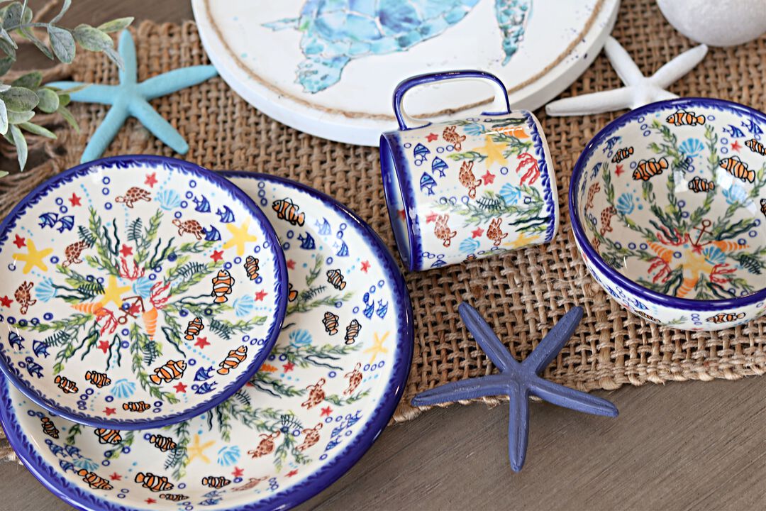 Blue Rose Polish Pottery Arctic Holidays Dessert Plate