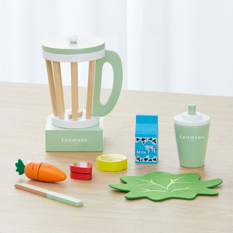 Teamson Kids 10-Piece Wooden Toy Toaster and Pretend Play Food Set, Green Set with Pretend Bread, Knife and Plate for Interactive Play, Little Chef Frankfurt image number 6