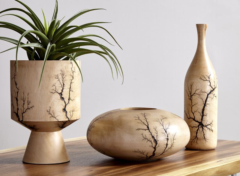 Lightning Curved Bottle