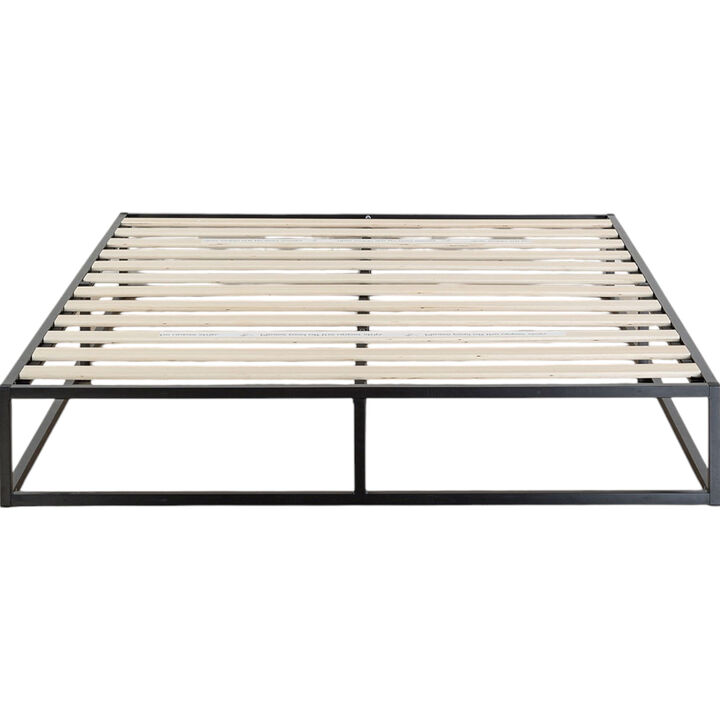 Metal Platform Bed Frame with Wood Slats – Low Profile Design for Modern and Minimalist Interiors