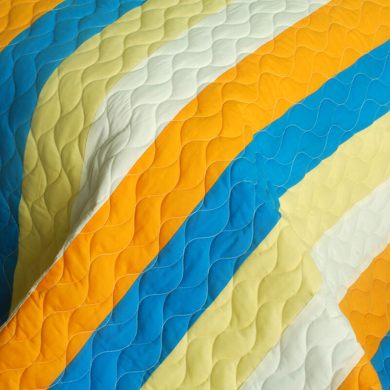 Cozy 3 Piece Reversible Quilt Set with Vermicelli Quilting and Patchwork Print-Yellow image number 2