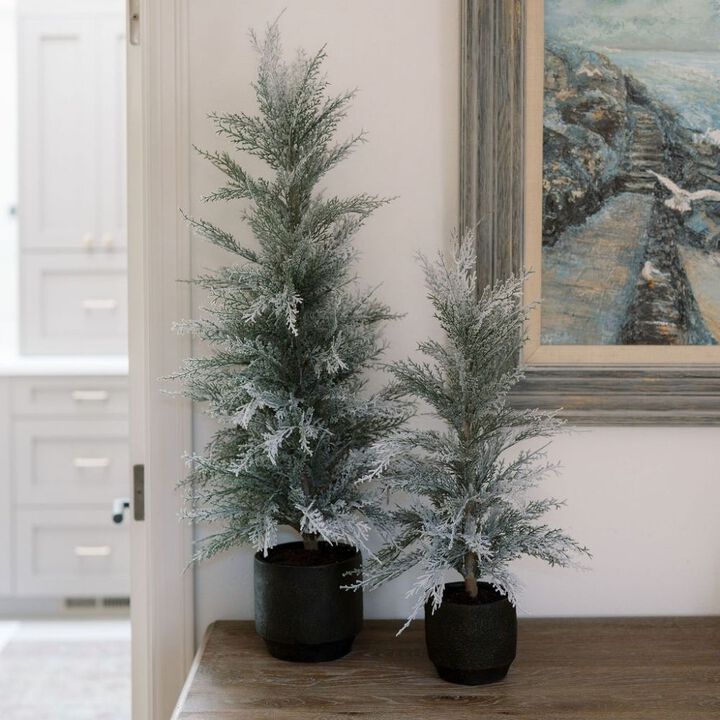 24" / 2' Flocked Cedar Tree Set
