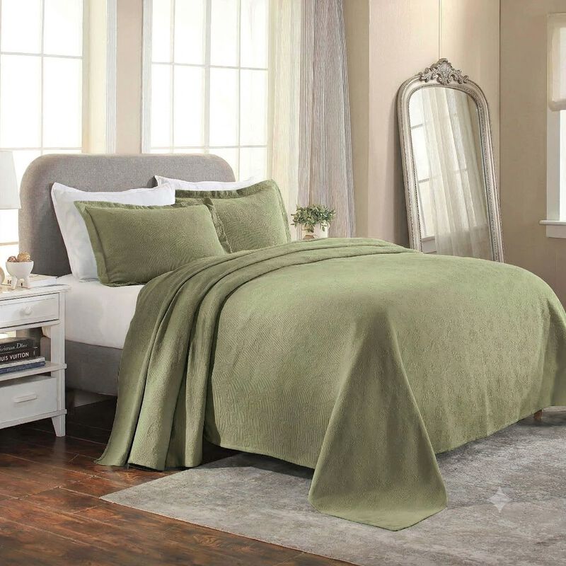 Lightweight Cotton Bedspread Set with Matching Shams image number 0