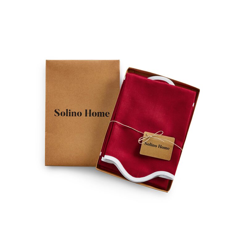 Solino Home Giselle Scallop Edge 100% Linen Dinner Napkins &ndash; Set of 4, 20 in Round, Machine Washable, Holiday and Everyday Dining