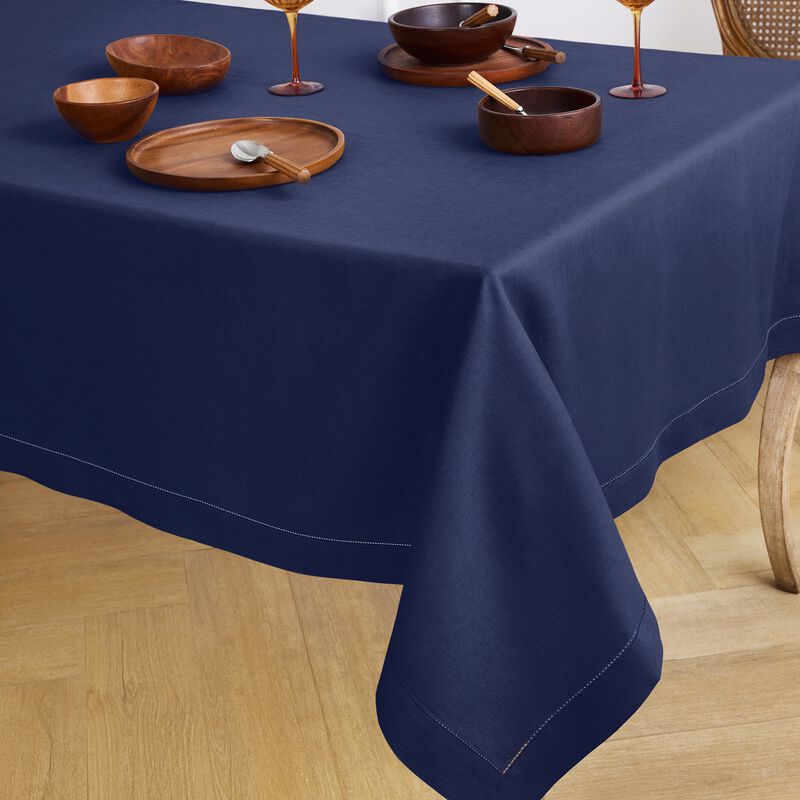 Solino Home Classic Hemstitch 100% Linen Tablecloth &ndash; Handcrafted, Machine Washable, Perfect for Holiday and Everyday Dining