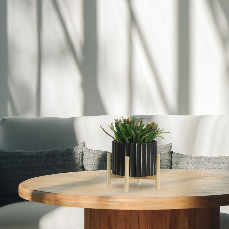 8" Cer Fluted Planter W/Stand