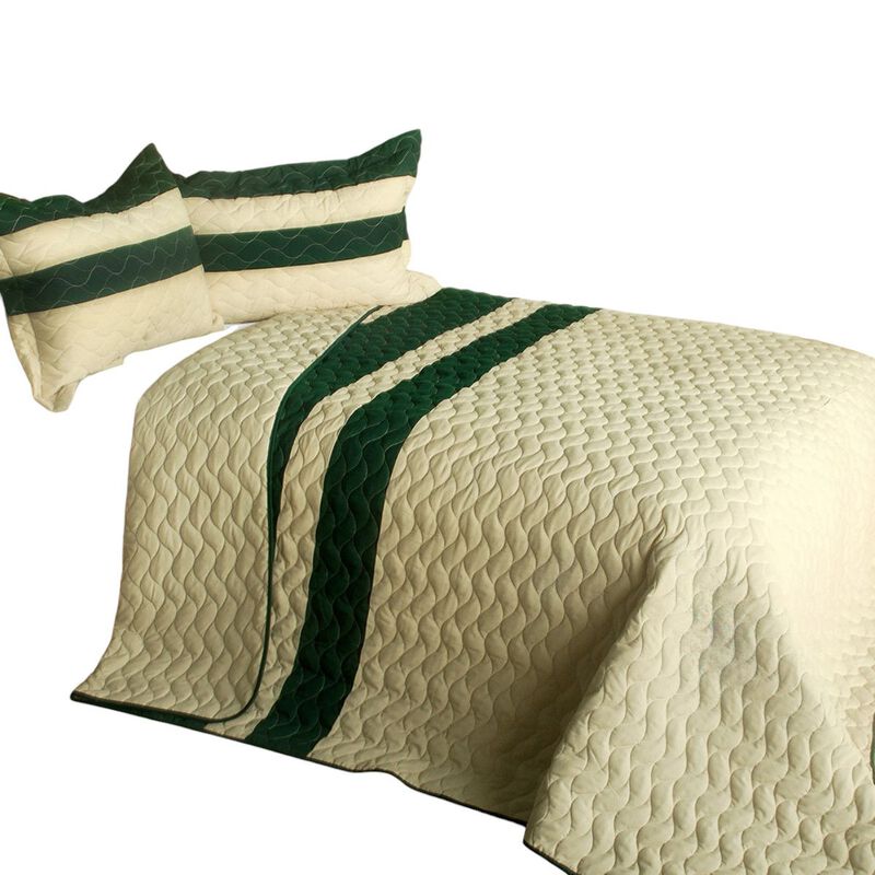 3-Piece Quilted Patchwork Quilt Set Lightweight All-Season Bedding image number 1