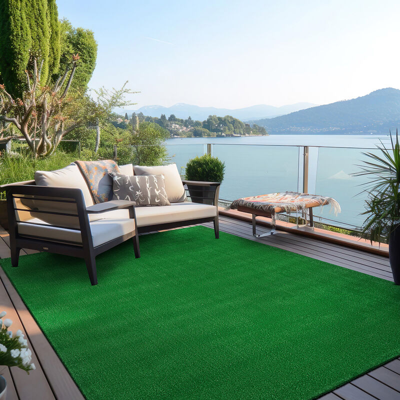 World Rug Gallery Artificial Turf Solid Grass Indoor Outdoor Area Rug:  Stain & Fade-Resistant,  Low Pile