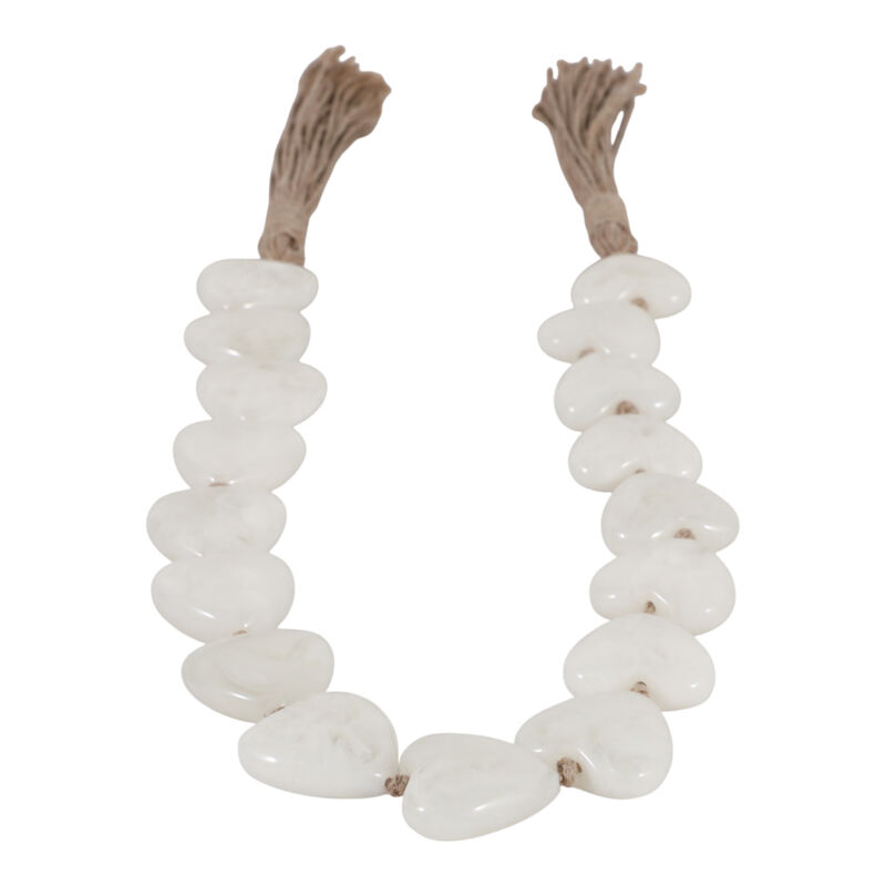Heart Shaped Bead Garland image number 3