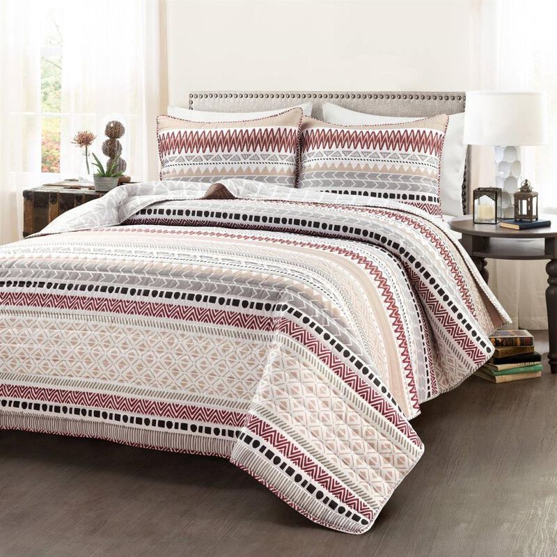 Hivvago Full/Queen Lightweight Rustic Red Chevron Stripe Reversible 3 Piece Quilt Set