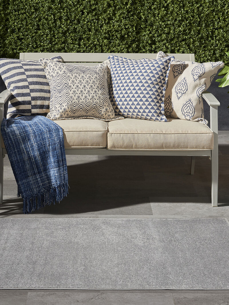 Nourison Essentials NRE01 Silver/Gray 3' x 5' Rug