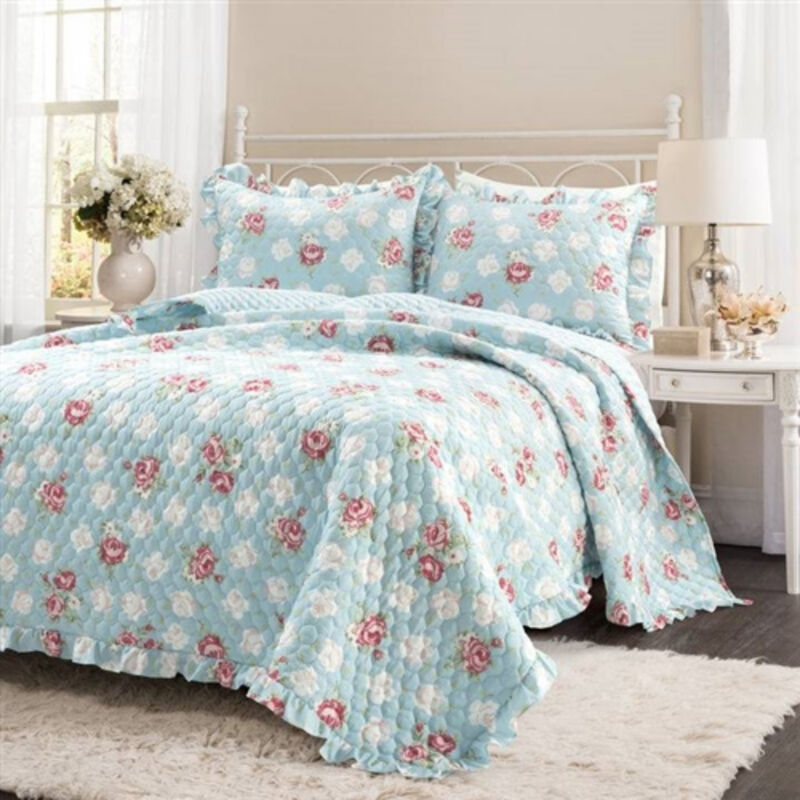 Vintage Rose Quilt Set with Ruffle Edge Lightweight Bedding for Bedroom