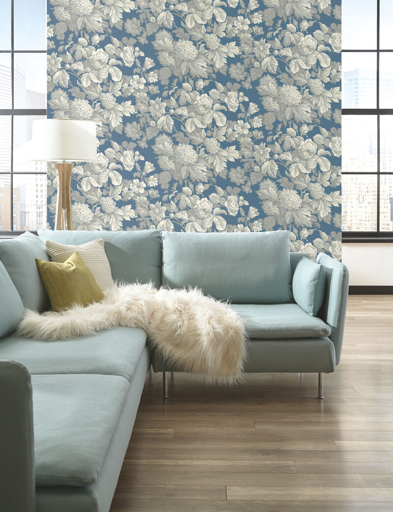 Antique Floral in Wedgewood Blue & Grey Wallpaper image number 2
