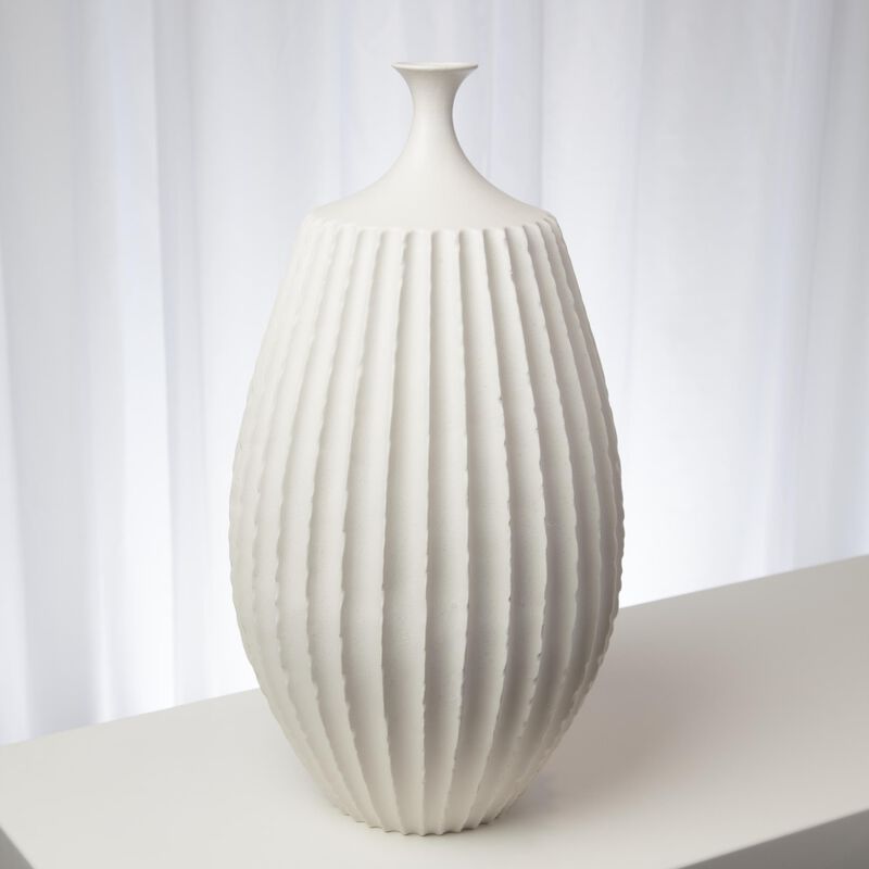 Sawtooth Vase