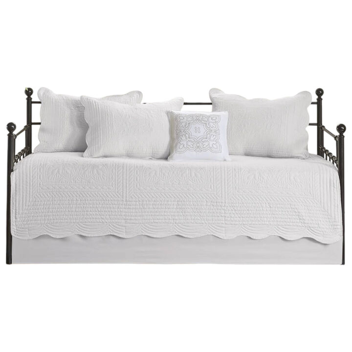 Scalloped Edge 6-Piece Farmhouse Daybed Cover Set – Quilted Seafoam Bedding
