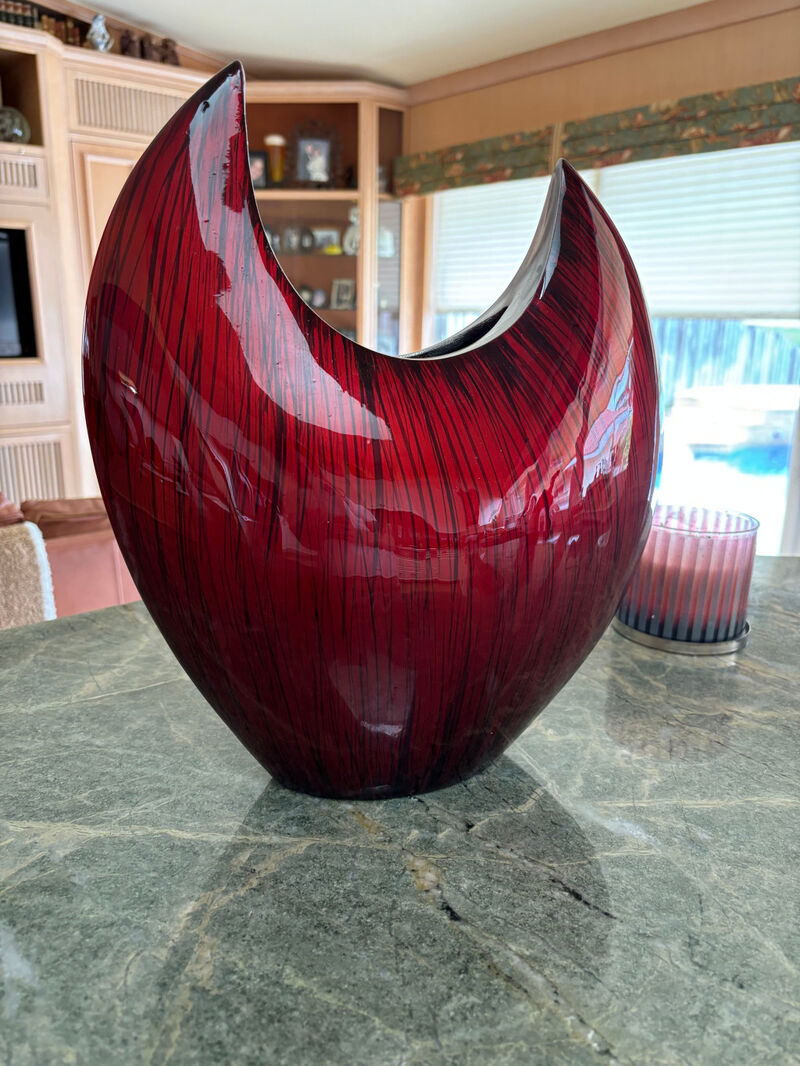 Hivvago 14 Inch Red Striped Aluminum Table Vase