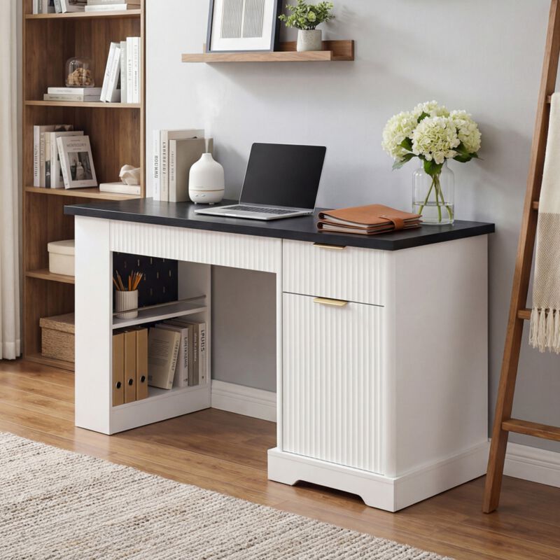 Kinnex Power Outlet Equipped Computer Desk image number 1