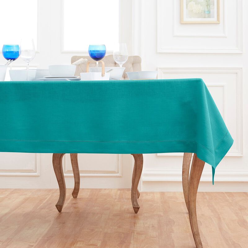 Solino Home Classic Hemstitch 100% Linen Tablecloth &ndash; Handcrafted, Machine Washable, Perfect for Holiday and Everyday Dining