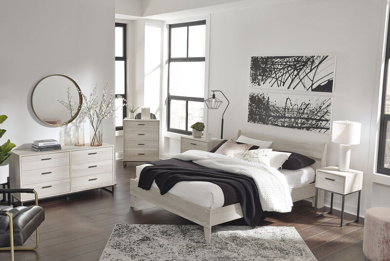 Socalle Queen Panel Platform Bed image number 1