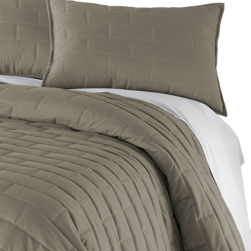 Contemporary Brick Quilted Comforter Set – 2-Piece Bedding Ensemble