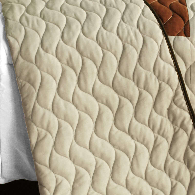 Brown 3-Piece Vermicelli Quilted Patchwork Quilt Set with Matching Shams image number 4